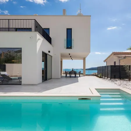 Vila New! Brilliance Heated Pool 50 M2, Sea View *