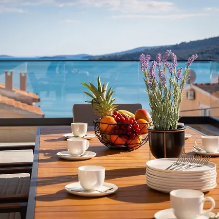 New! Brilliance Heated Pool 50 M2, Sea View * Vranjic