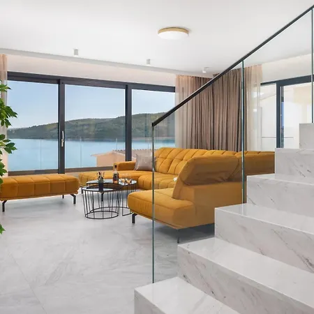New! Brilliance Heated Pool 50 M2, Sea View * Vranjic
