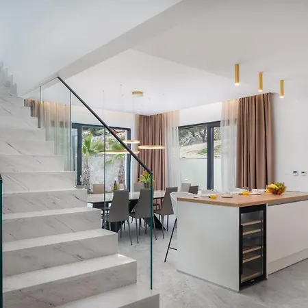 Vila New! Brilliance Heated Pool 50 M2, Sea View