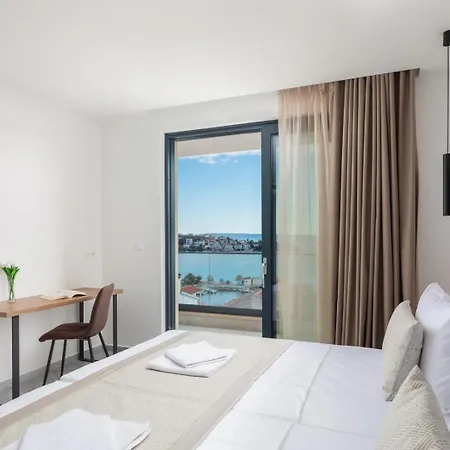 New! Brilliance Heated Pool 50 M2, Sea View Vila *